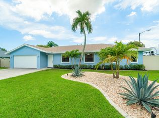 9698 Vixen Cir, Boynton Beach, FL 33436