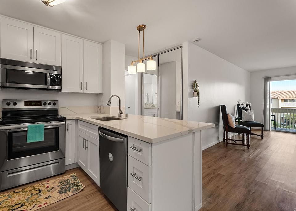 1st image of 1801 Diamond St Unit 3-205