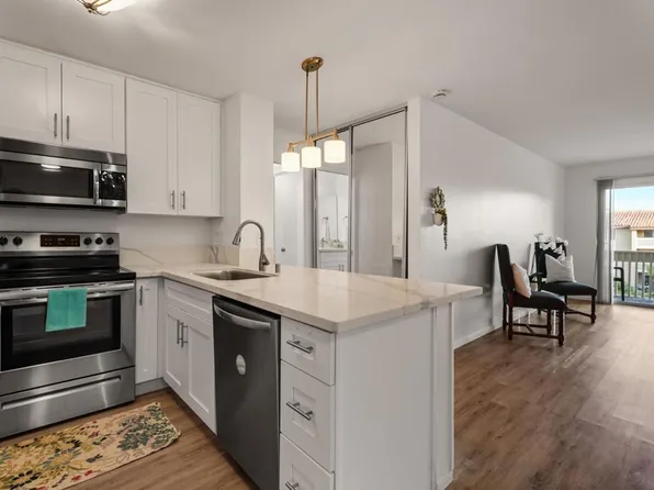 1801 Diamond St Unit 3-205, San Diego, CA 92109
