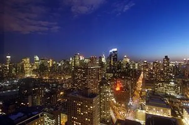 Rented by Douglas Elliman | media 17