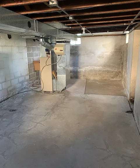 615 Fond Du Lac Ave — Photo 12