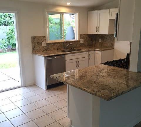 5th image of 261 Camellia Ln