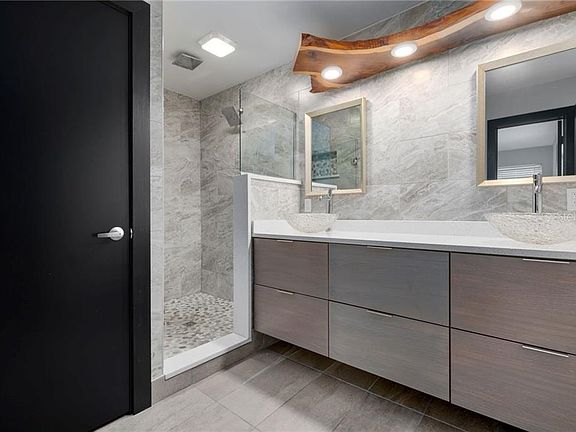 5th image of 7017 Alderwood Dr