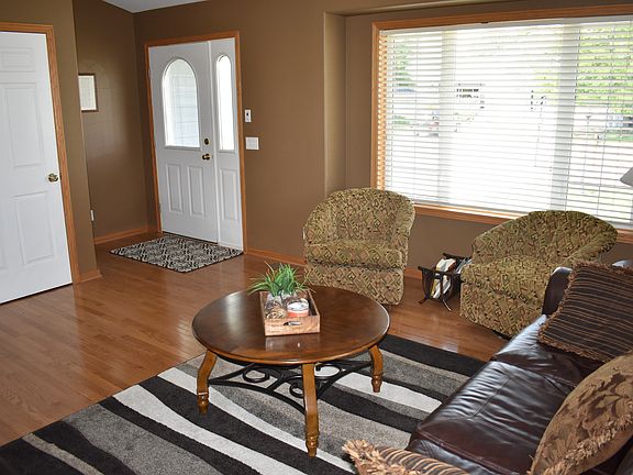5th image of 3513 Clearwater Dr