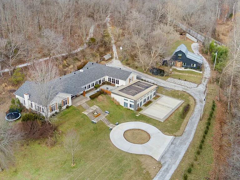 E McNelly Rd — Photo 44