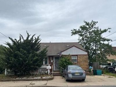 1011 Florence Ave, Union Beach, NJ, 07735