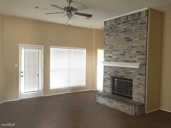 2nd image of 1017 Canterbury Trl