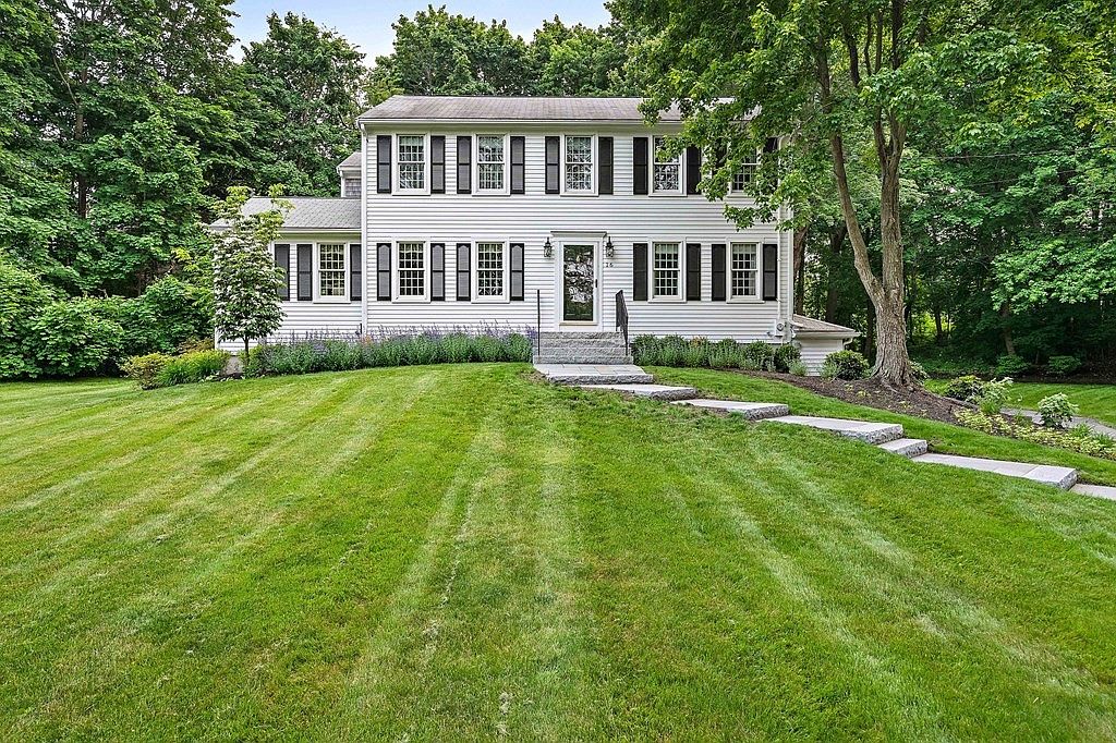 16 Village Ln, Hingham, MA 02043 Zillow