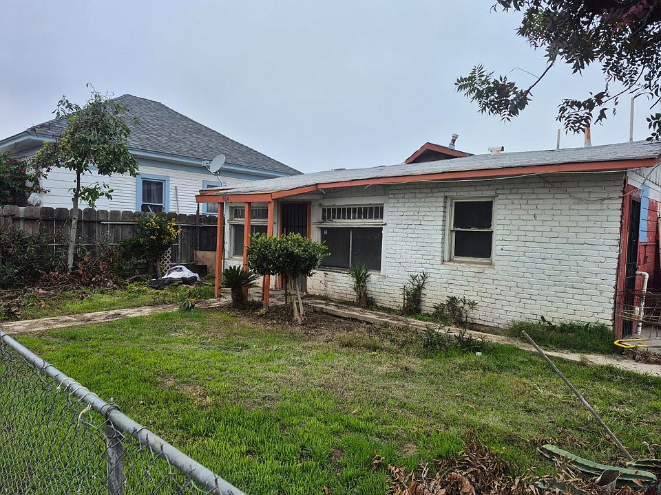 1st image of 864 E Evening Glow Ave