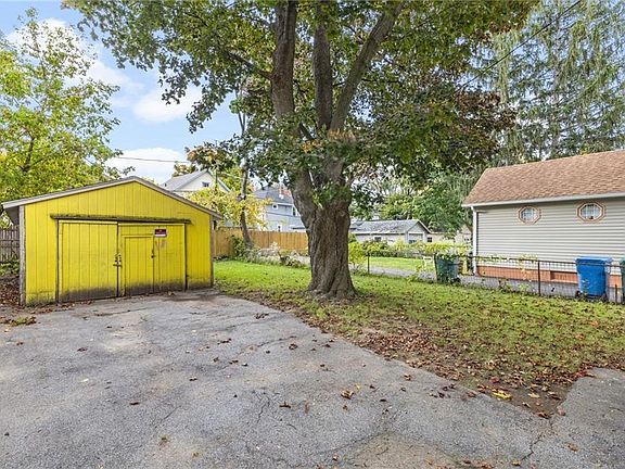 2nd image of 131 Dorbeth Rd