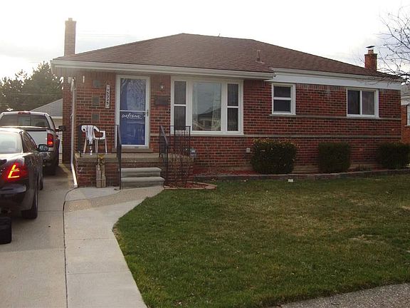 2nd image of 25335 Barbara St