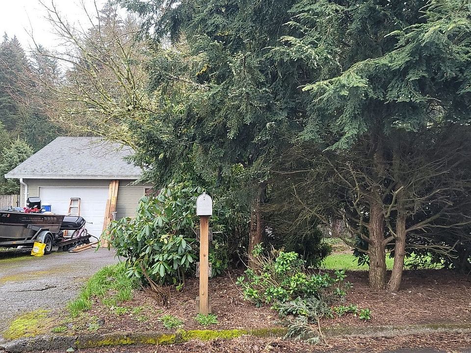 2nd image of 15601 NE Perrault Dr