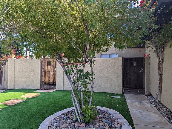 2nd image of 1251 E Bluebell Ln