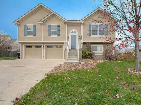 19620 E 7th Street Ct N, Independence, MO 64056