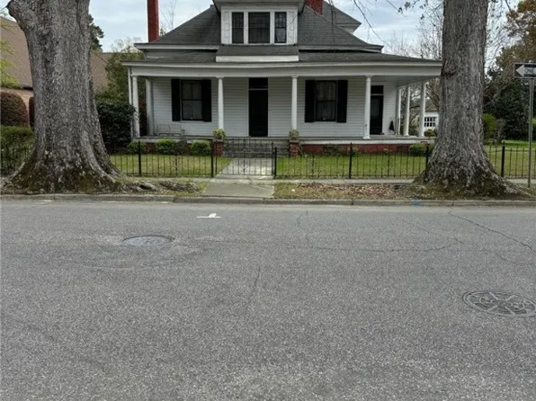 1200 N Chestnut St, Lumberton, NC 28358
