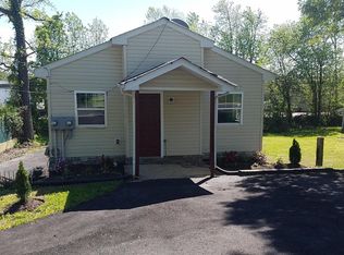 17746 Possum Point Rd, Dumfries, VA 22026