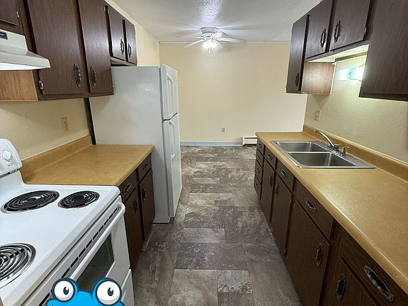 5th image of 904 13th St NE #21