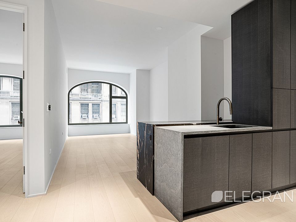 1st image of 130 William St #15