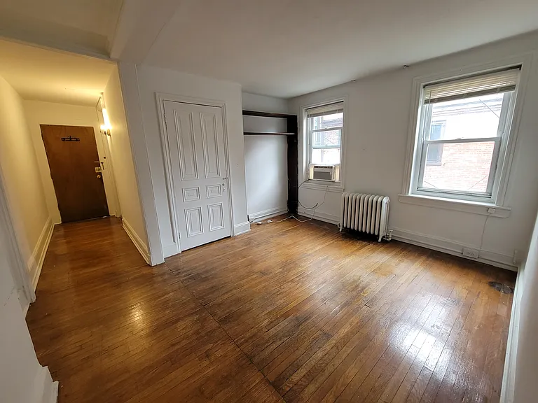 2016 Spring Garden St #3R — Photo 4