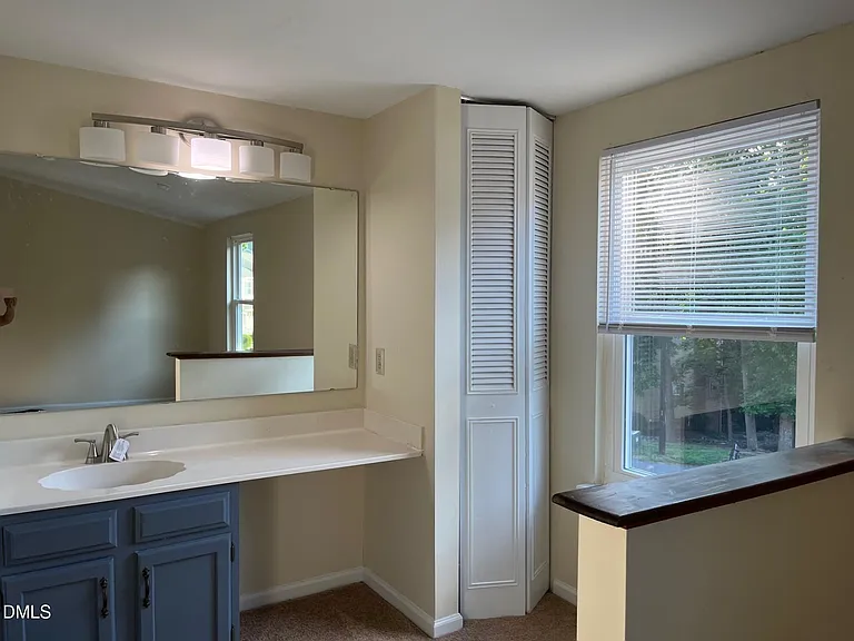 1829 Fox Sterling Dr — Photo 10