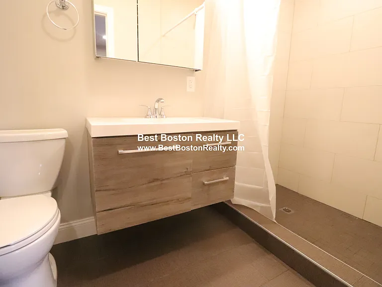 25 Elmer St #1 — Photo 6