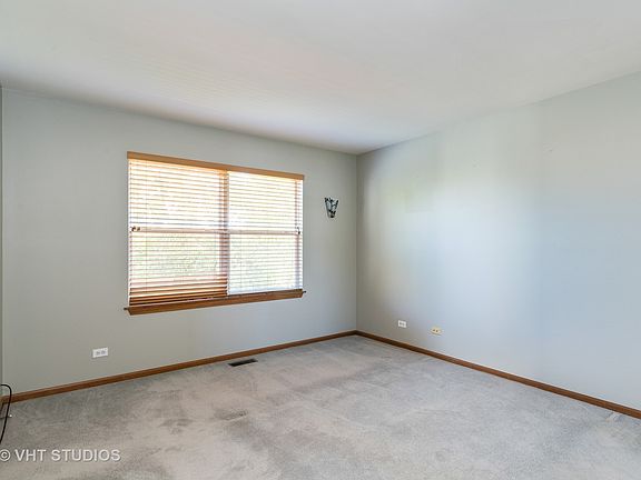 5th image of 2549 N Cherry Cove Ln