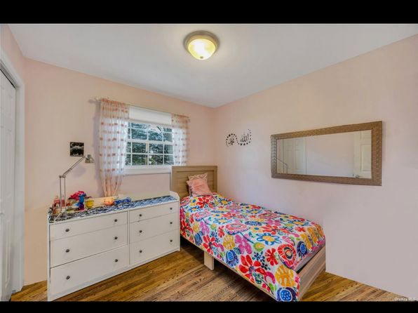 (undisclosed Address)