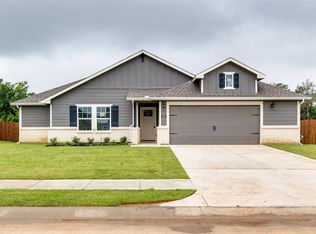 604 Kyle Dr, Tioga, TX 76271