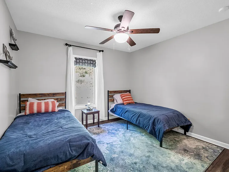 140 Ridgeview Dr — Photo 35