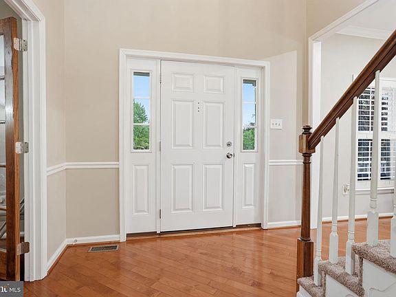 5th image of 139 Statesman Rd