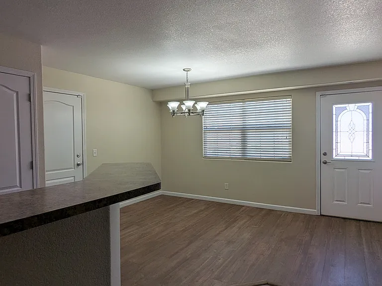 7335 Legacy Point — Photo 5