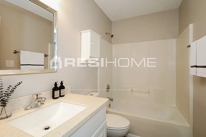 709 Forest Valley Ln — Photo 12
