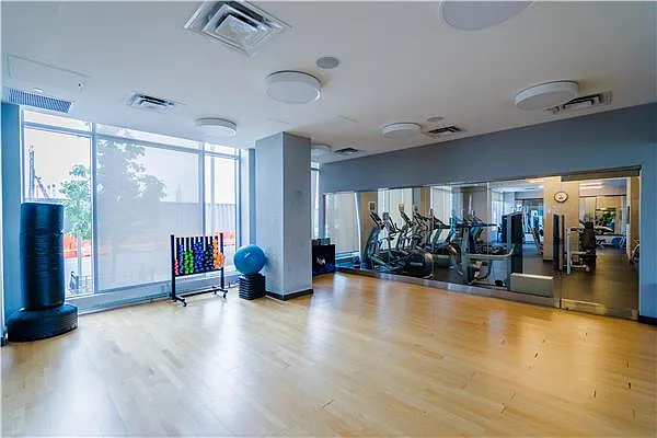 Rented by R New York | media 5