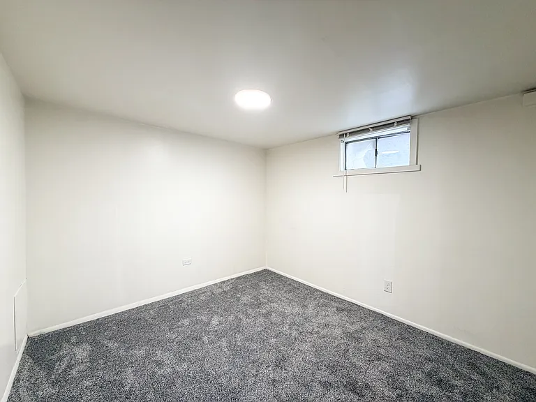 1333 E 4170 S — Photo 14