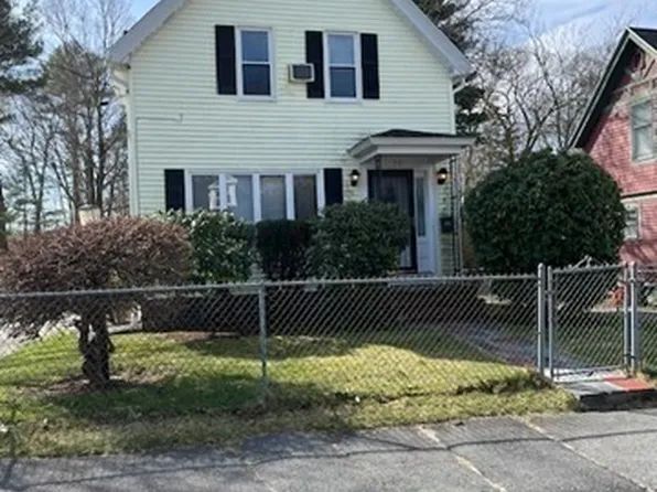 34 Orchard St, Taunton, MA 02780