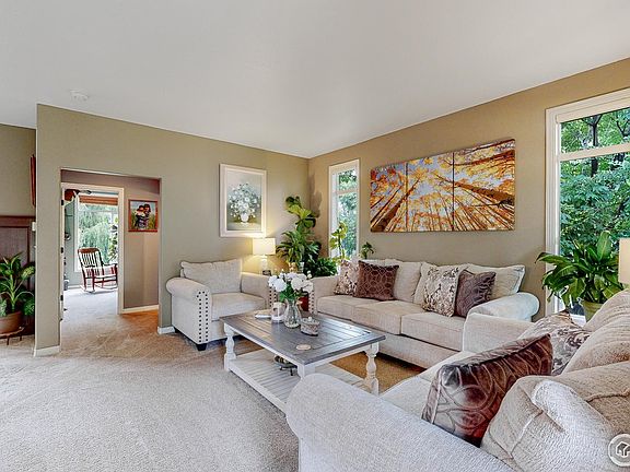 3rd image of 1912 Topanga Ct