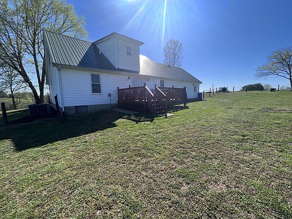 5th image of 392 Settlement Dr
