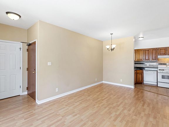 4th image of 1730 Vallejo St APT B