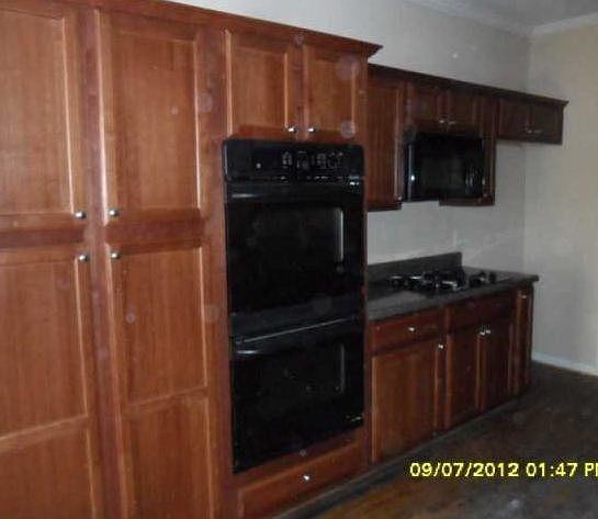 2nd image of 489 Parkway Dr NE