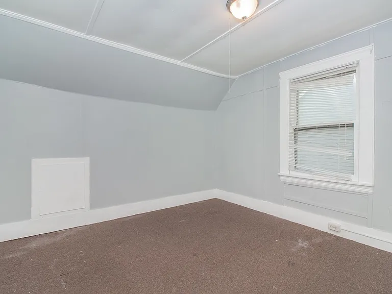2901 Riverside Ave — Photo 9