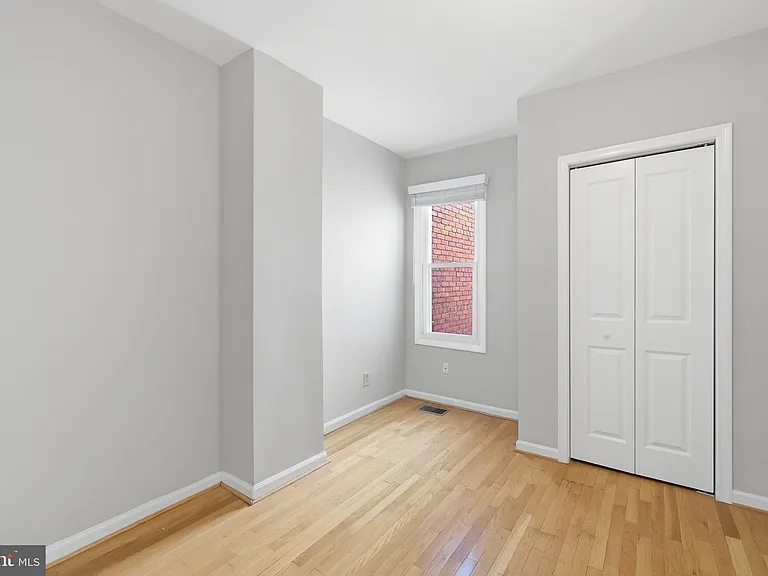 1230 Wylie St NE — Photo 15