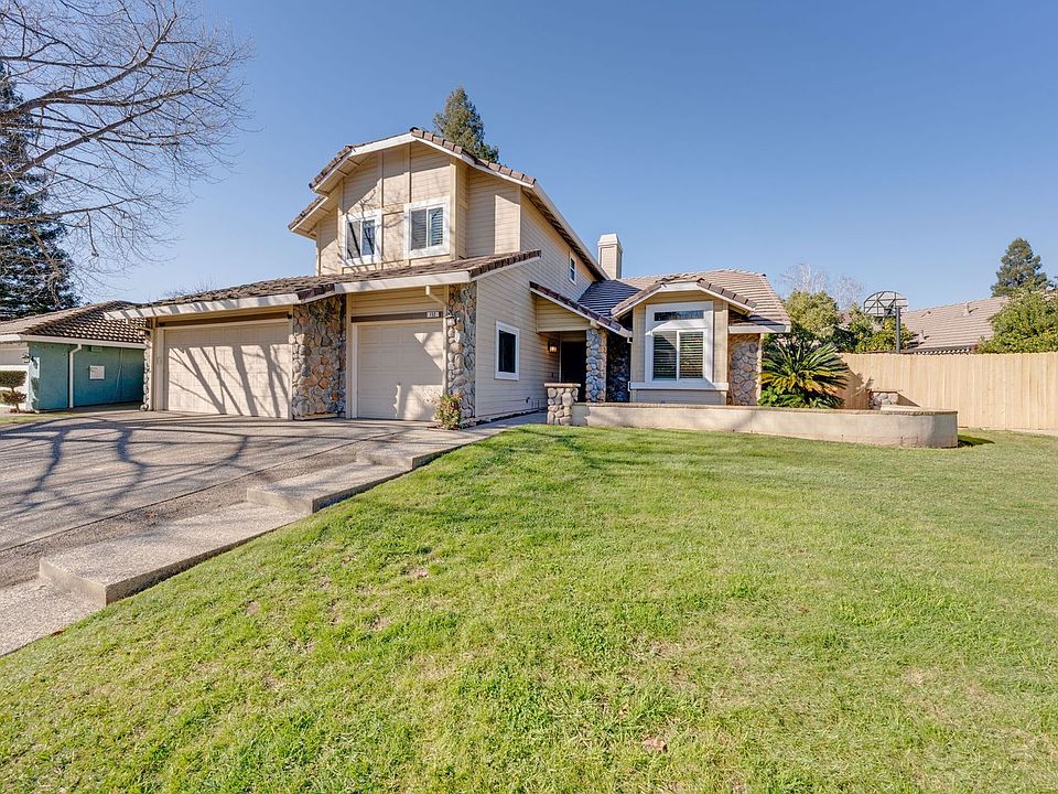 1st image of 152 Dulverton Cir