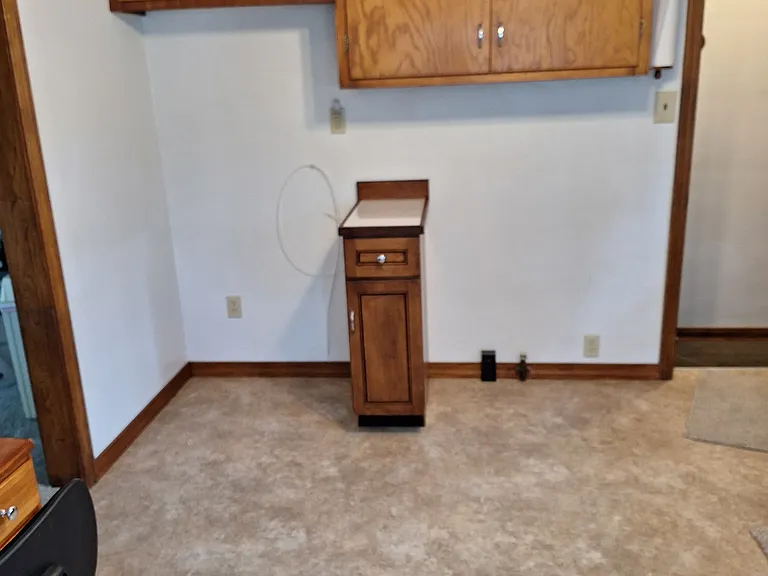 9330 Avery Rd — Photo 3