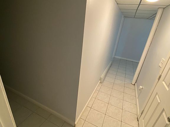 4th image of 146 Malden St