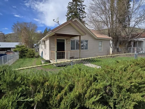 105 N Douglas Street N, Omak, WA 98841