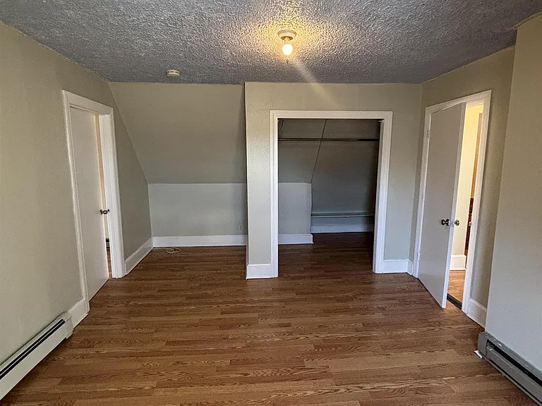 569 Main St — Photo 12