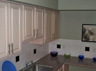 336 N 9th St APT 1, Allentown, PA 18102