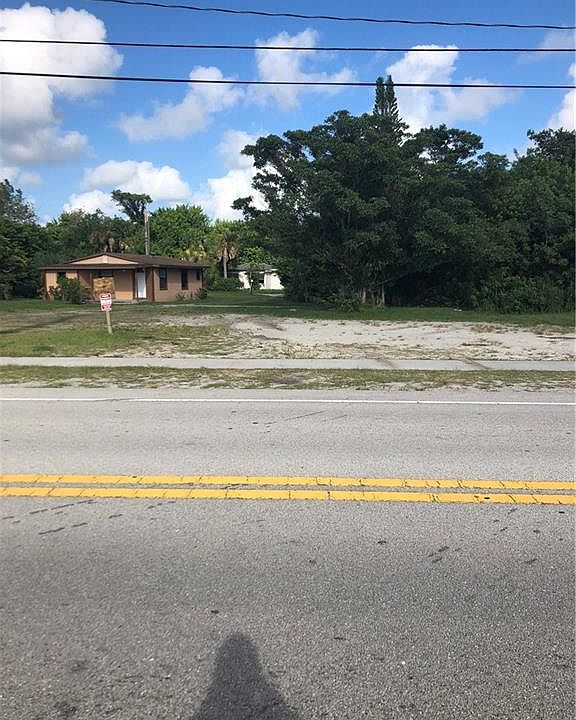 2nd image of 4048 Old Dixie Hwy