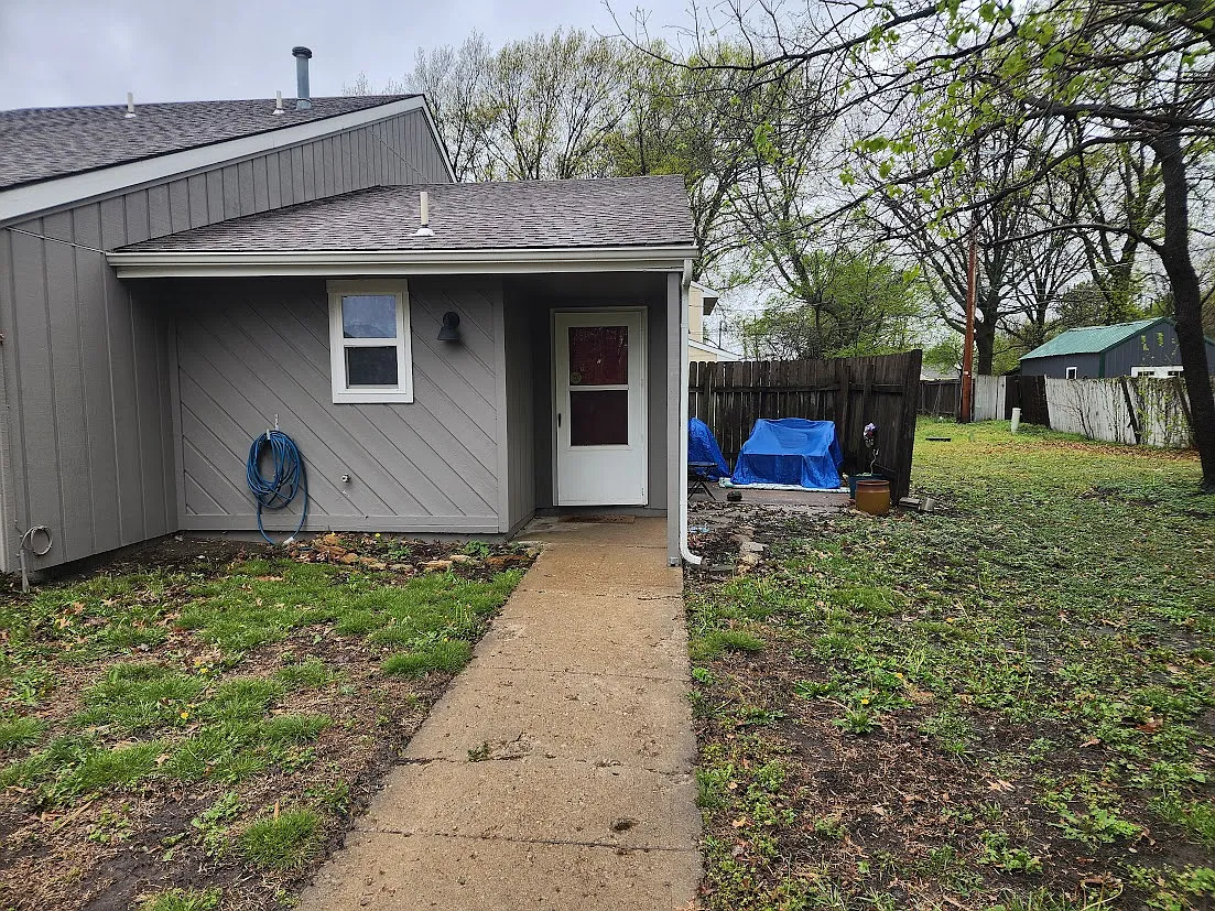 3600 Westridge Dr — Photo 2