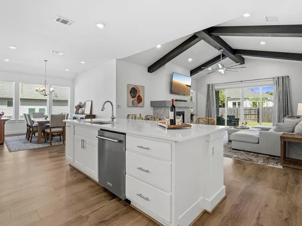 306 Bridge Water Loop, Dripping Springs, TX 78620